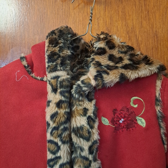 Sz 4 children's place red and cheetah coat. - Picture 9 of 9